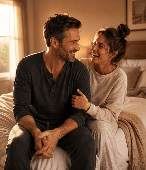 Happy couple reconnecting – what Spartamax customers experience